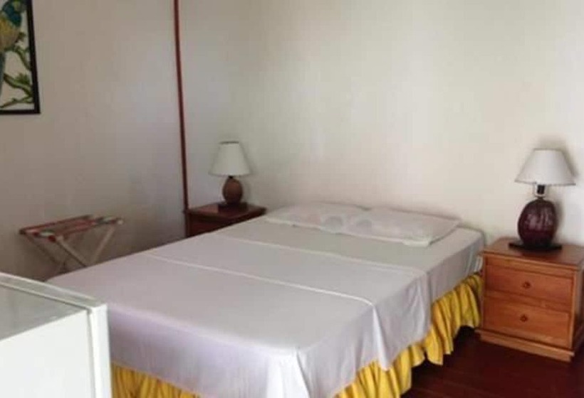 فندق Y Centro De Buceo Sirius