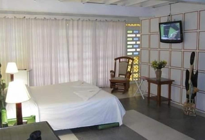 فندق Y Centro De Buceo Sirius