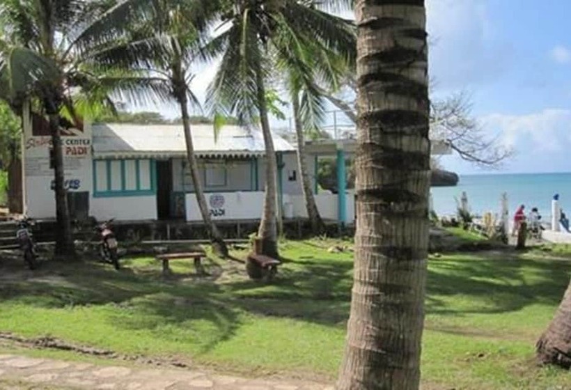 فندق Y Centro De Buceo Sirius