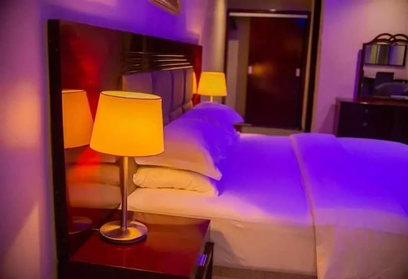 هتل Checkinn Signature Abuja