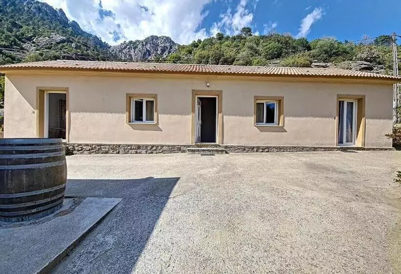 ベッドアンドブレックファースト A Guinguetta