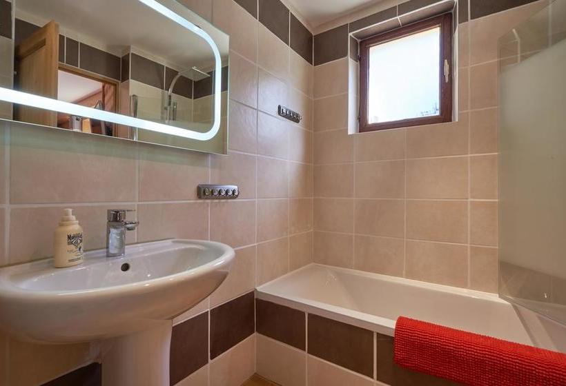 Chalet Aventure B&b Les Gets