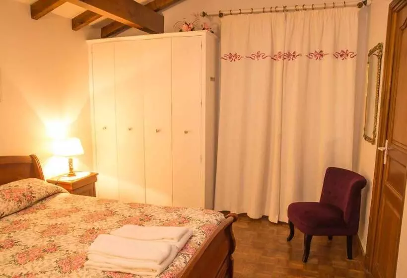 تختخواب و صبحانه Chambres D Hotes Garicoitz