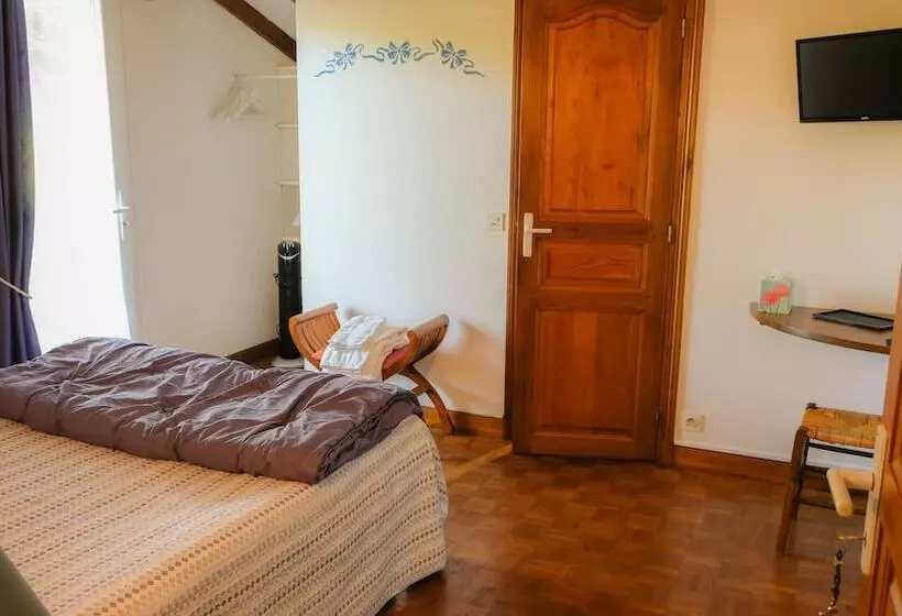 تختخواب و صبحانه Chambres D Hotes Garicoitz