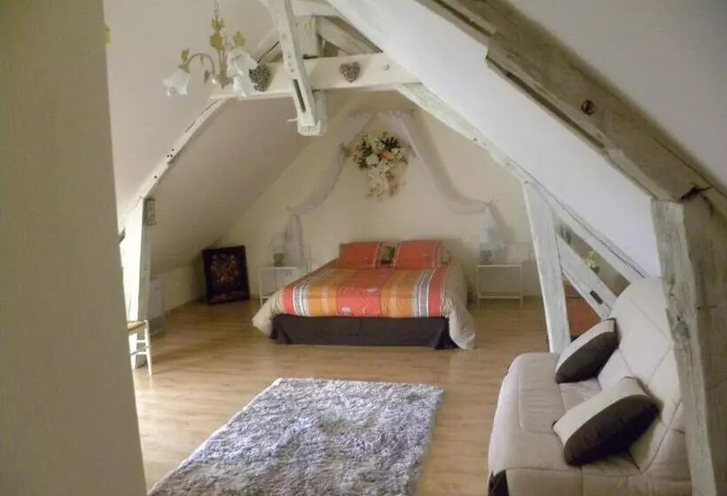ベッドアンドブレックファースト Chambres D Hôtes La Quèrière