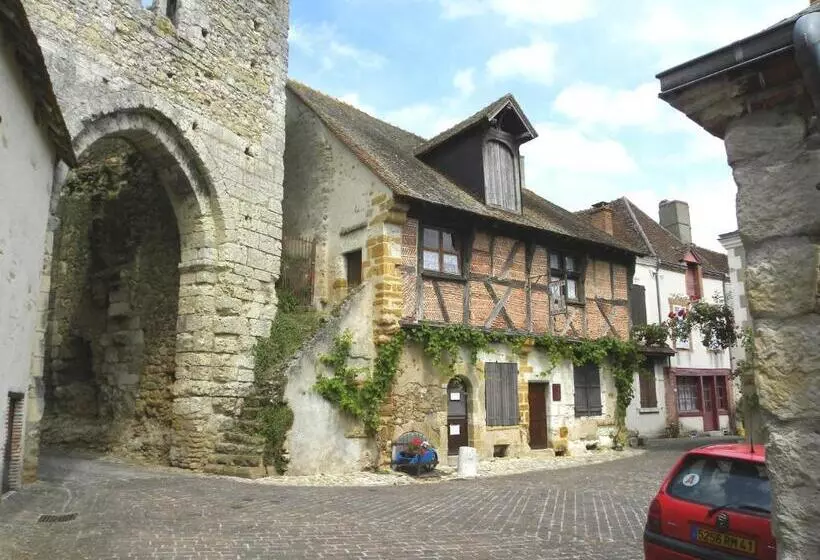 ベッドアンドブレックファースト Chambres D Hôtes La Quèrière