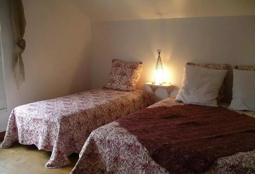 ベッドアンドブレックファースト Chambres D'hôtes Du Jardin Francais