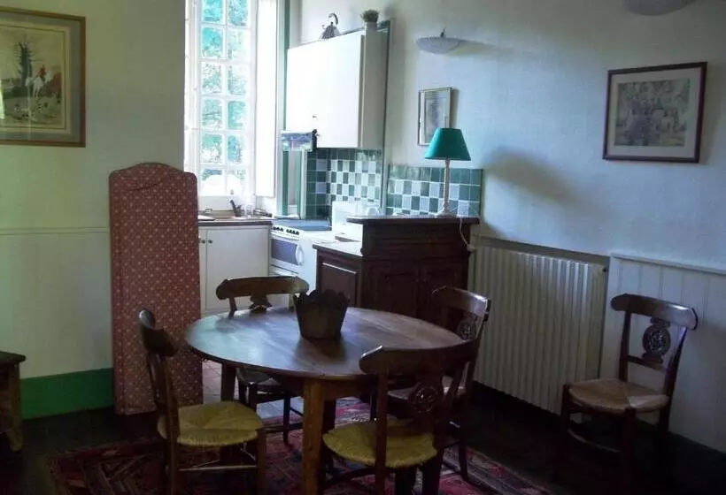 تختخواب و صبحانه Chateau De La Motte Daudier