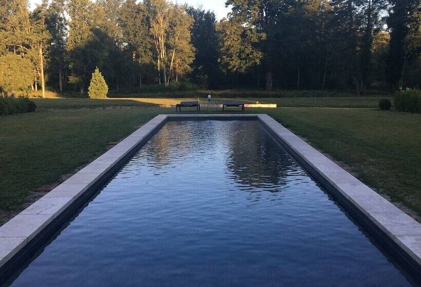 צימר Château De La Giraudière