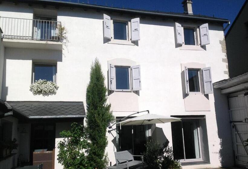 مبيت وإفطار La Maison Carolane