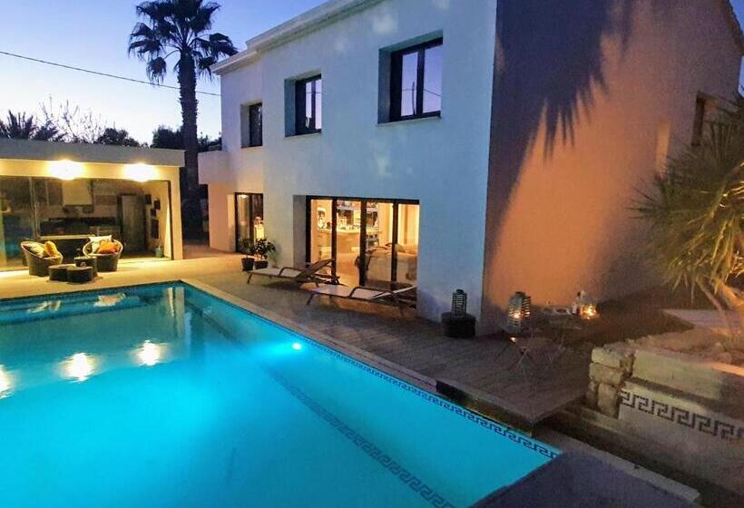 צימר La Villa Blanche