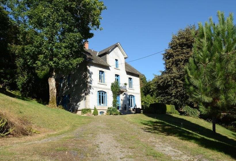 تختخواب و صبحانه Le Parc Des 4 Saisons