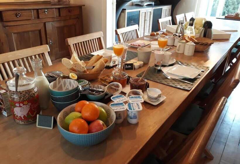 تختخواب و صبحانه Le Parc Des 4 Saisons