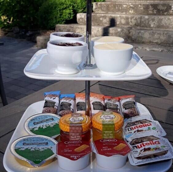 تختخواب و صبحانه Le Parc Des 4 Saisons