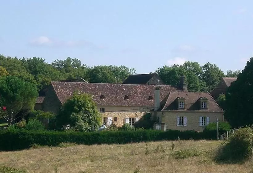 Aamiaismajoitus (B&B) Les Camelias