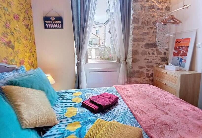 住宿加早餐  Les Glycines Oloron