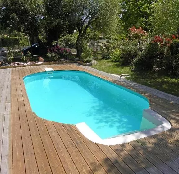 ベッドアンドブレックファースト Villa Mogador Piscine Et Balnéo