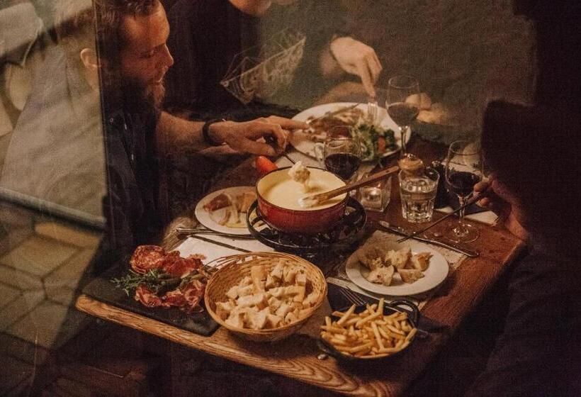 هتل La Taverne
