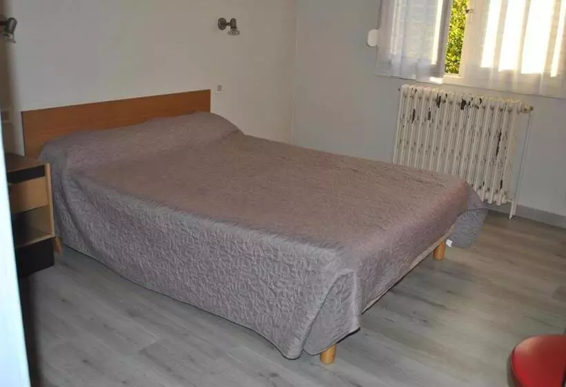 Hotelli Le Logis Charmant