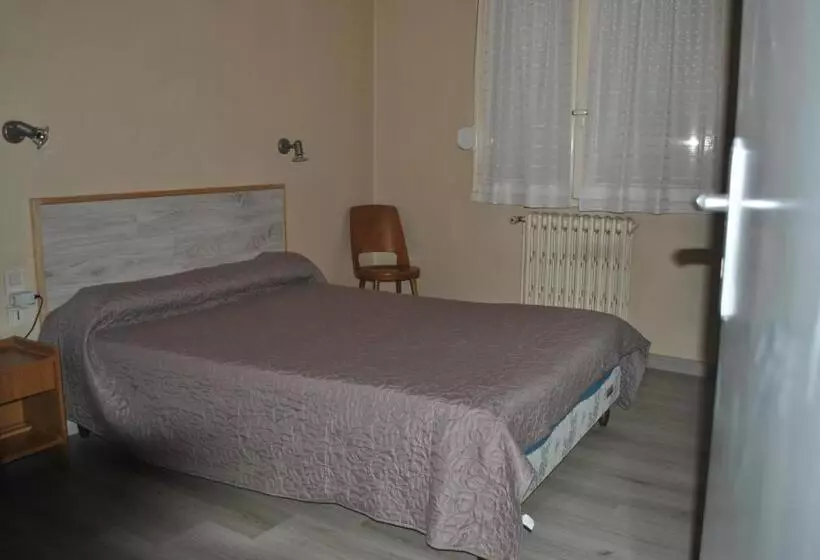 Hotelli Le Logis Charmant