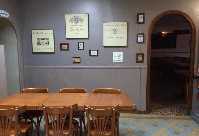 فندق Les Voyageurs