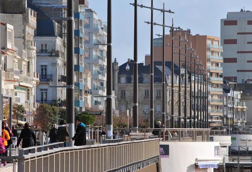 فندق Les Voyageurs