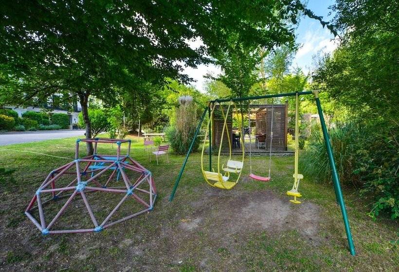 Logis   Hotel Restaurant La Mire