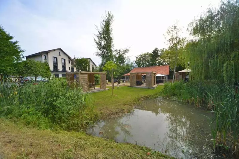 Logis   Hotel Restaurant La Mire