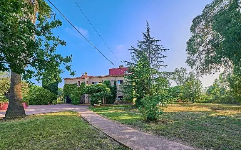 Aamiaismajoitus (B&B) Villa Mercedes Bord De Mer