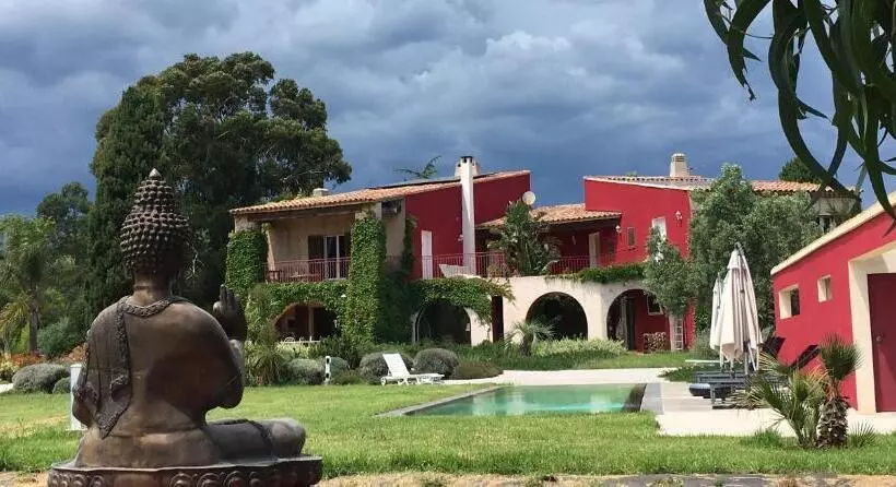 Aamiaismajoitus (B&B) Villa Mercedes Bord De Mer