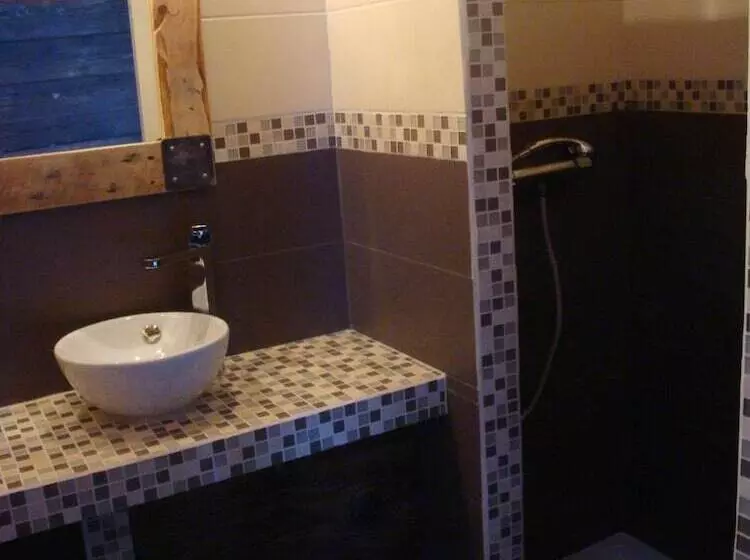 تختخواب و صبحانه Chambres D Hôtes Chalet De La Source
