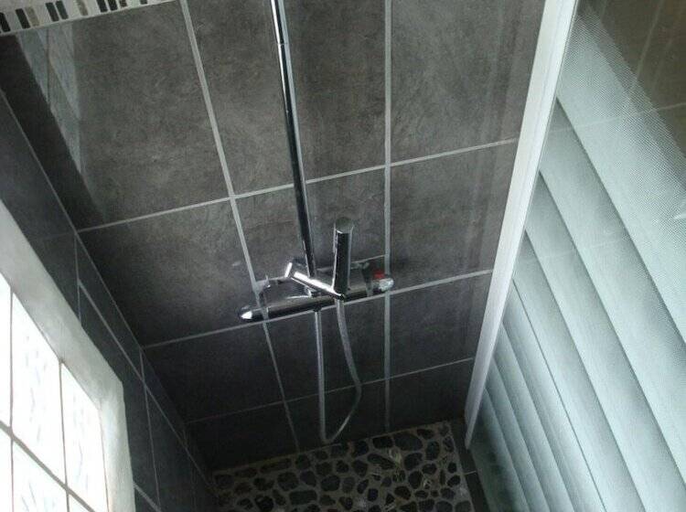 Bed and Breakfast Chambres D Hôtes Chalet De La Source