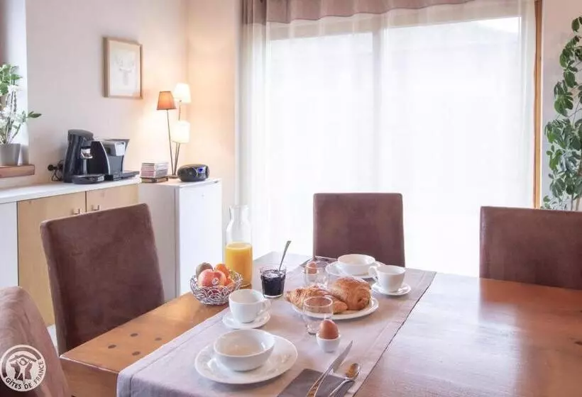 ベッドアンドブレックファースト Chambres D Hôtes La Grangelitte