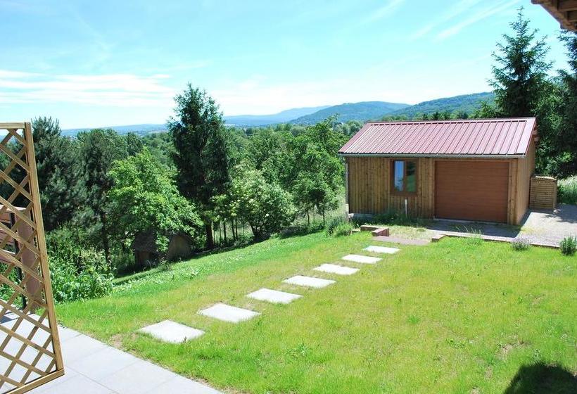 تختخواب و صبحانه Chambres D'hôtes Les Vignes