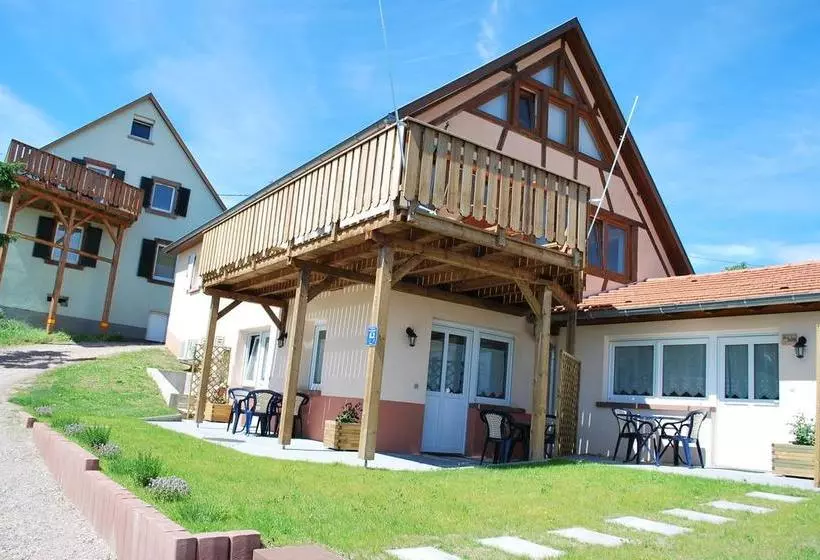 Aamiaismajoitus (B&B) Chambres D'hôtes Les Vignes
