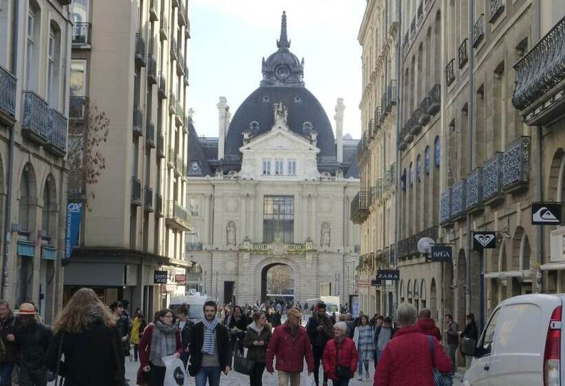 مبيت وإفطار Chambres De Condate