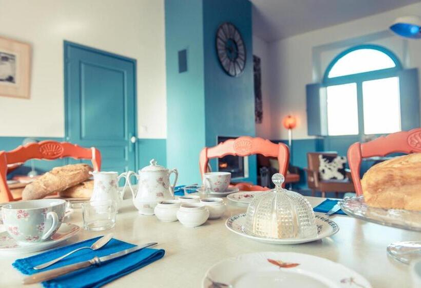 민박 La Gare De Millas Chambres D'hôtes