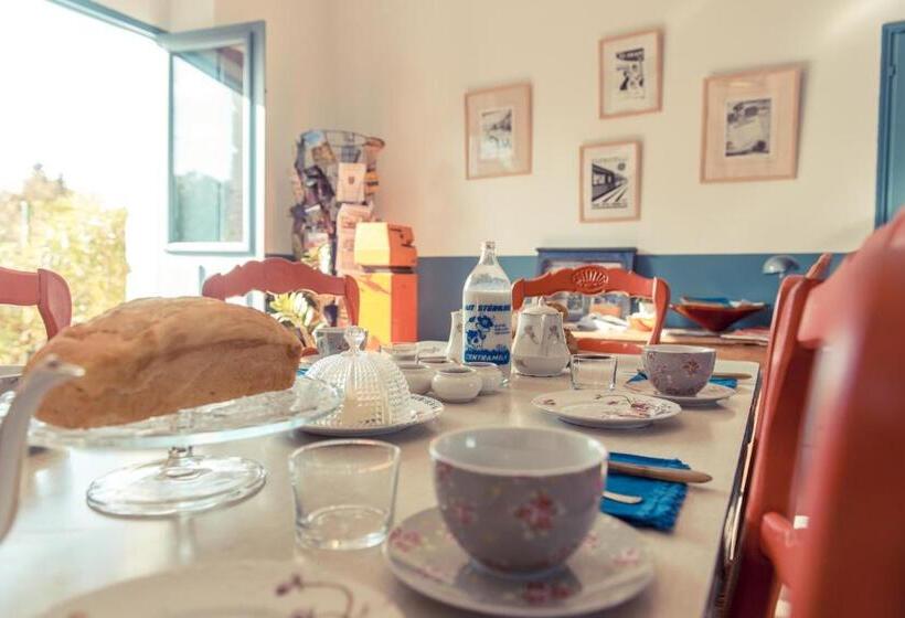 민박 La Gare De Millas Chambres D'hôtes