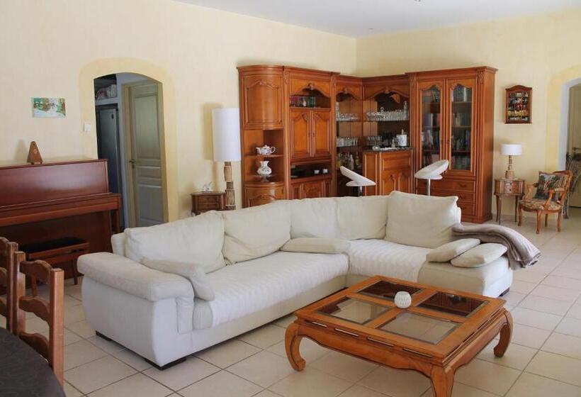 住宿加早餐  La Maison De Jenny