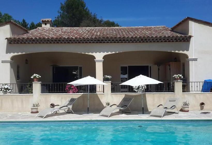 住宿加早餐  La Maison De Jenny