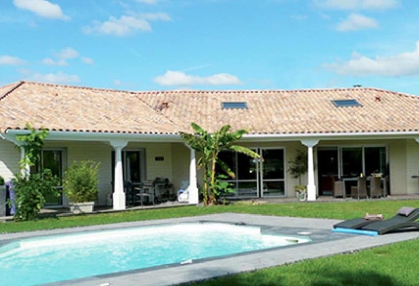 مبيت وإفطار Le Temps Des Hôtes