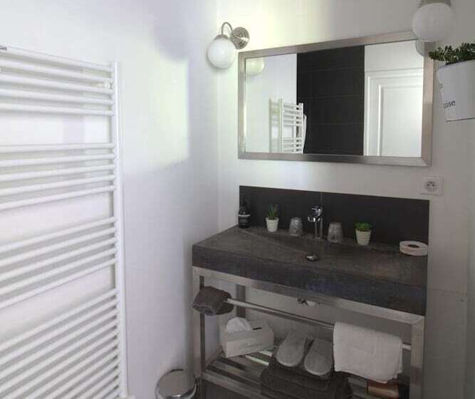 مبيت وإفطار Le Temps Des Hôtes