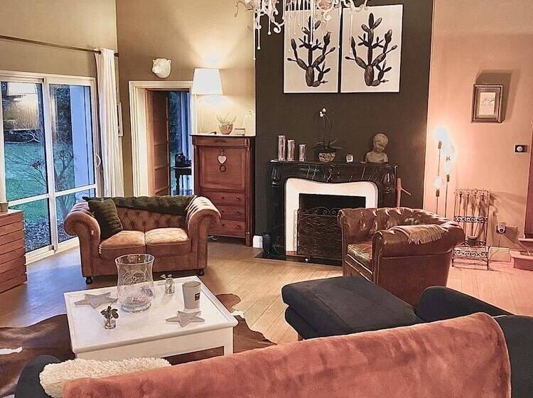 مبيت وإفطار Le Temps Des Hôtes