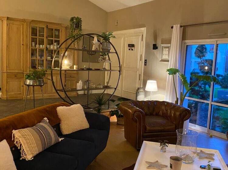 مبيت وإفطار Le Temps Des Hôtes