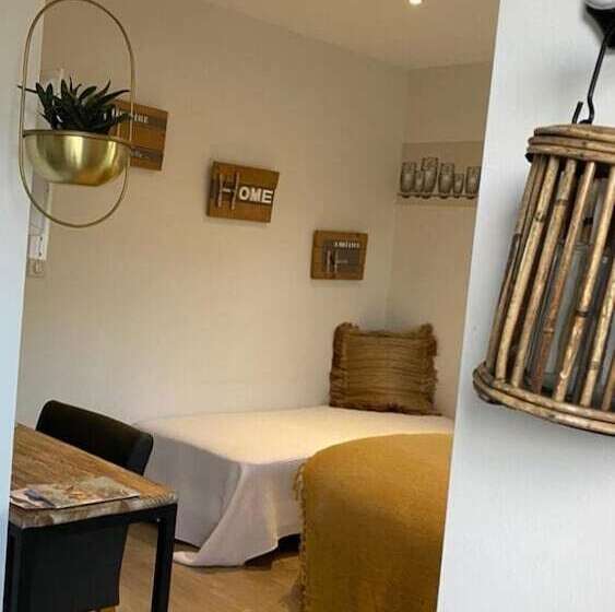 مبيت وإفطار Le Temps Des Hôtes