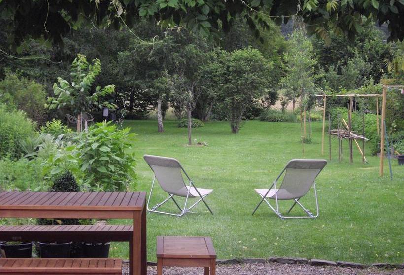 مبيت وإفطار Les Arts Verts