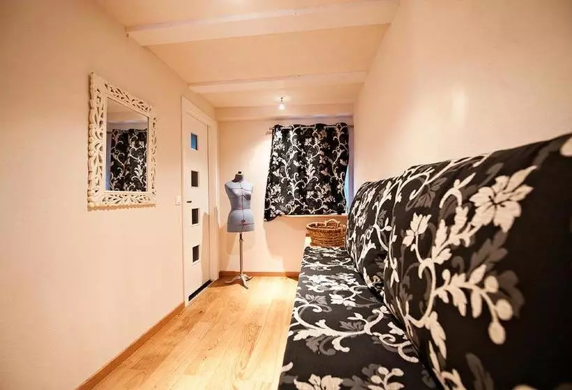 Aamiaismajoitus (B&B) Les Arts Verts