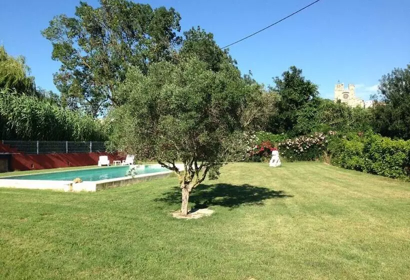 Aamiaismajoitus (B&B) Les Jardins Du Rebaut