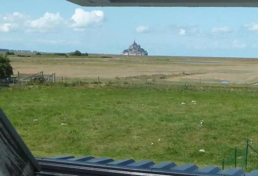 Aamiaismajoitus (B&B) Les Pres Salés