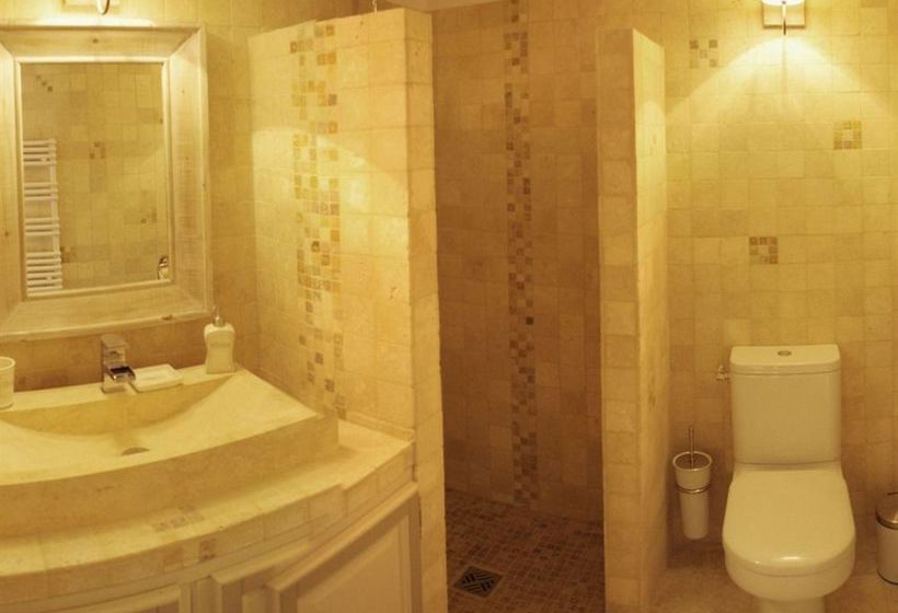 مبيت وإفطار Mas Dansavan Chambres D Hôtes